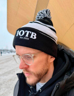 1OTB - Pipo, musta-valkoinen